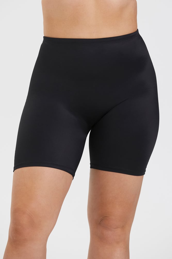 Smart Shape panty with long legs