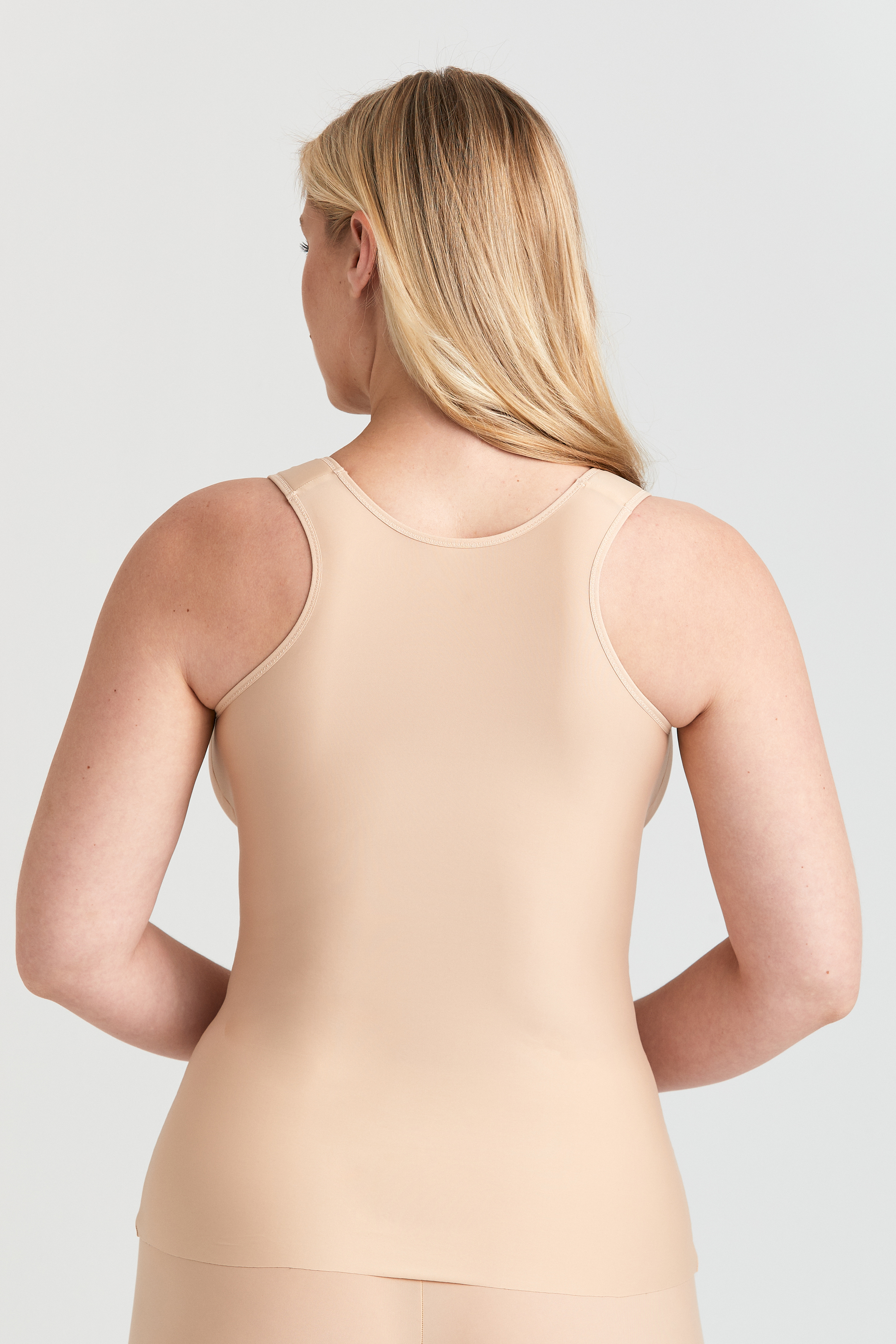 Cool Sensation v-shape camisole | Cooling WinCool material | Miss Mary